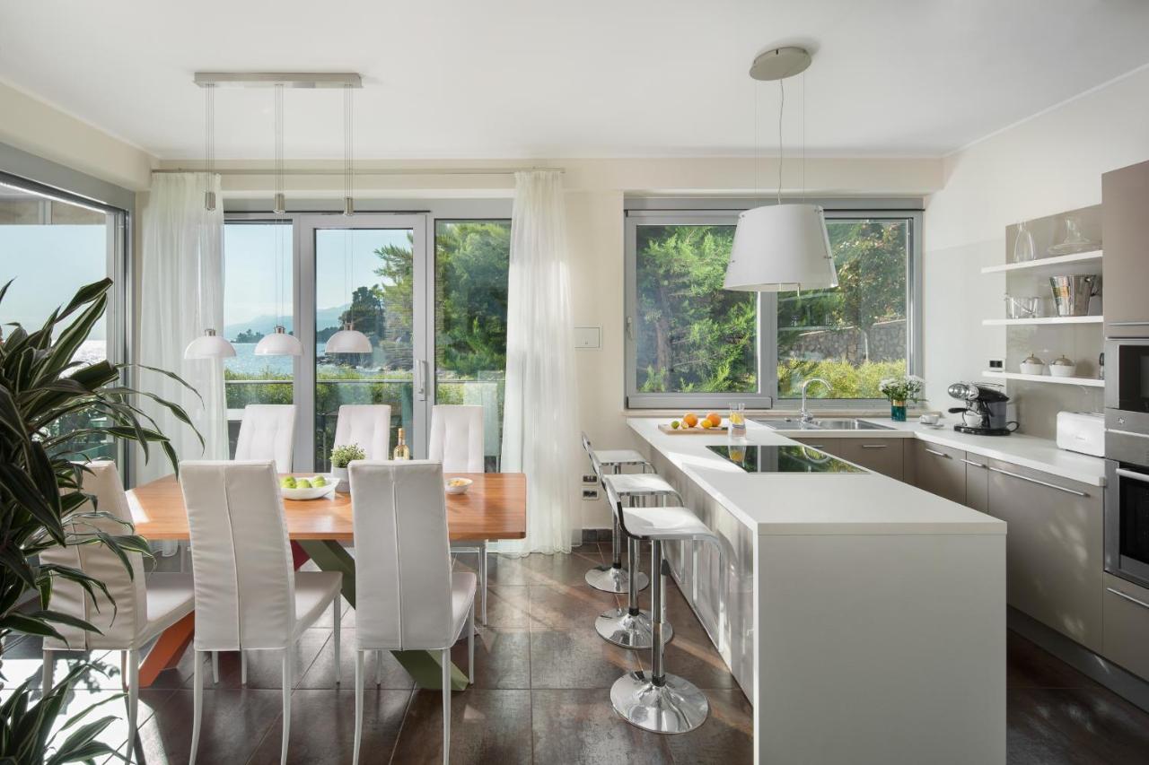 Villa Arentz Residence - Front Sea Apartments Opatija Ngoại thất bức ảnh